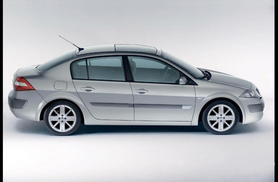  Renault Megane 2001 года  (фото 28 из 35)
